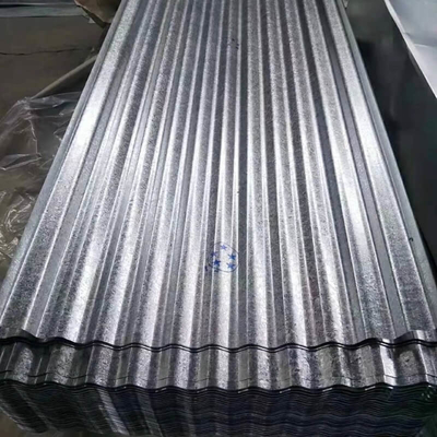 Lembar Atap Galvanis 600-1100mm AISI 14 Gauge Panel Baja Bergelombang Kraft