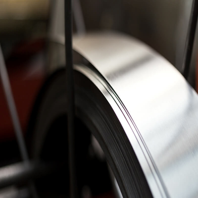 Bangunan 610mm GI Steel Coil ASTM A653 Hot Rolled Galvanized Steel Coil Sheet