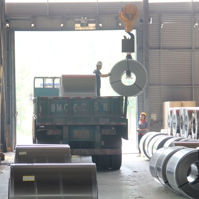 SGCC Grade GI Steel Sheet dengan Lapisan Seng 60g/m2-275g/m2 dan Elongasi 16%-26%