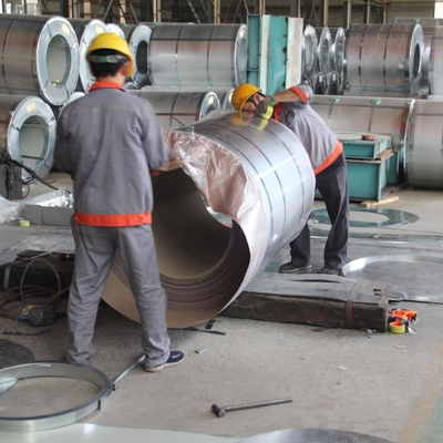SGCC Grade GI Steel Sheet dengan Lapisan Seng 60g/m2-275g/m2 dan Elongasi 16%-26%